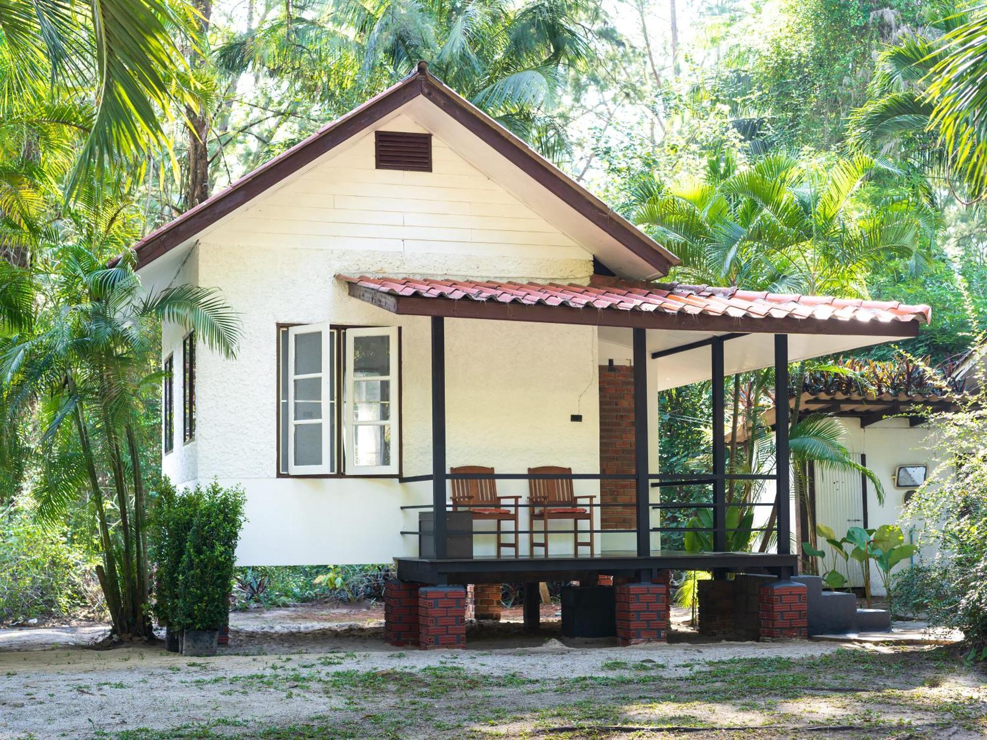 Sand Beach Bungalow Hotel Klong Muang Beach Exterior foto